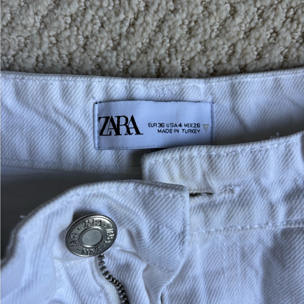 Zara Crisp White Jeans - size 4